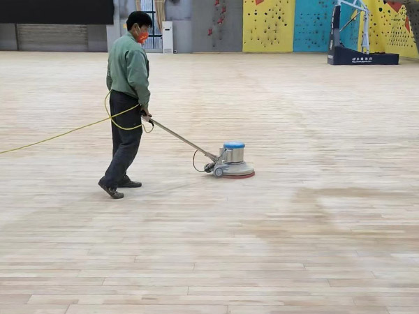 地板打磨翻新